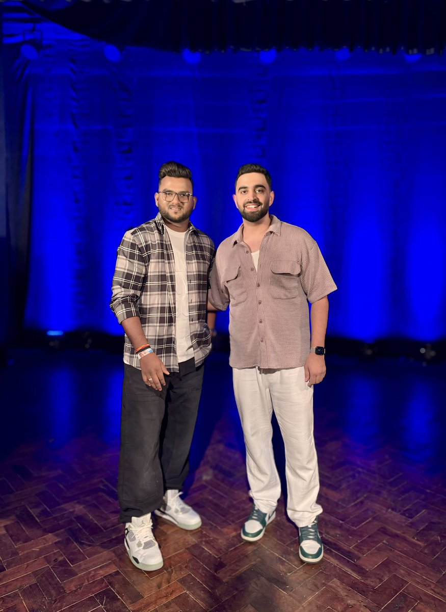 MrShamChavan's tweet photo. You know how to make serious topics hilarious.
What A Man @therahuldua 
#rahuldualive #rahuldua https://t.co/ExR4GOIAR9