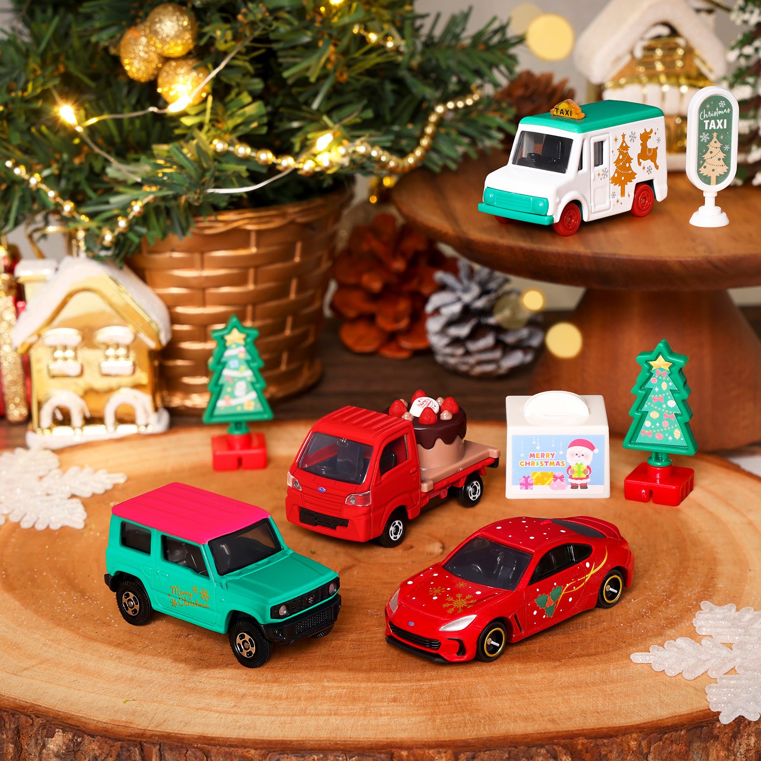 トミカ クリスマスツリー クリスマス仕様のスペシャルトミカ5台付き 当時物 トミカ クリスマスツリー クリスマス仕様のスペシャルトミカ5台