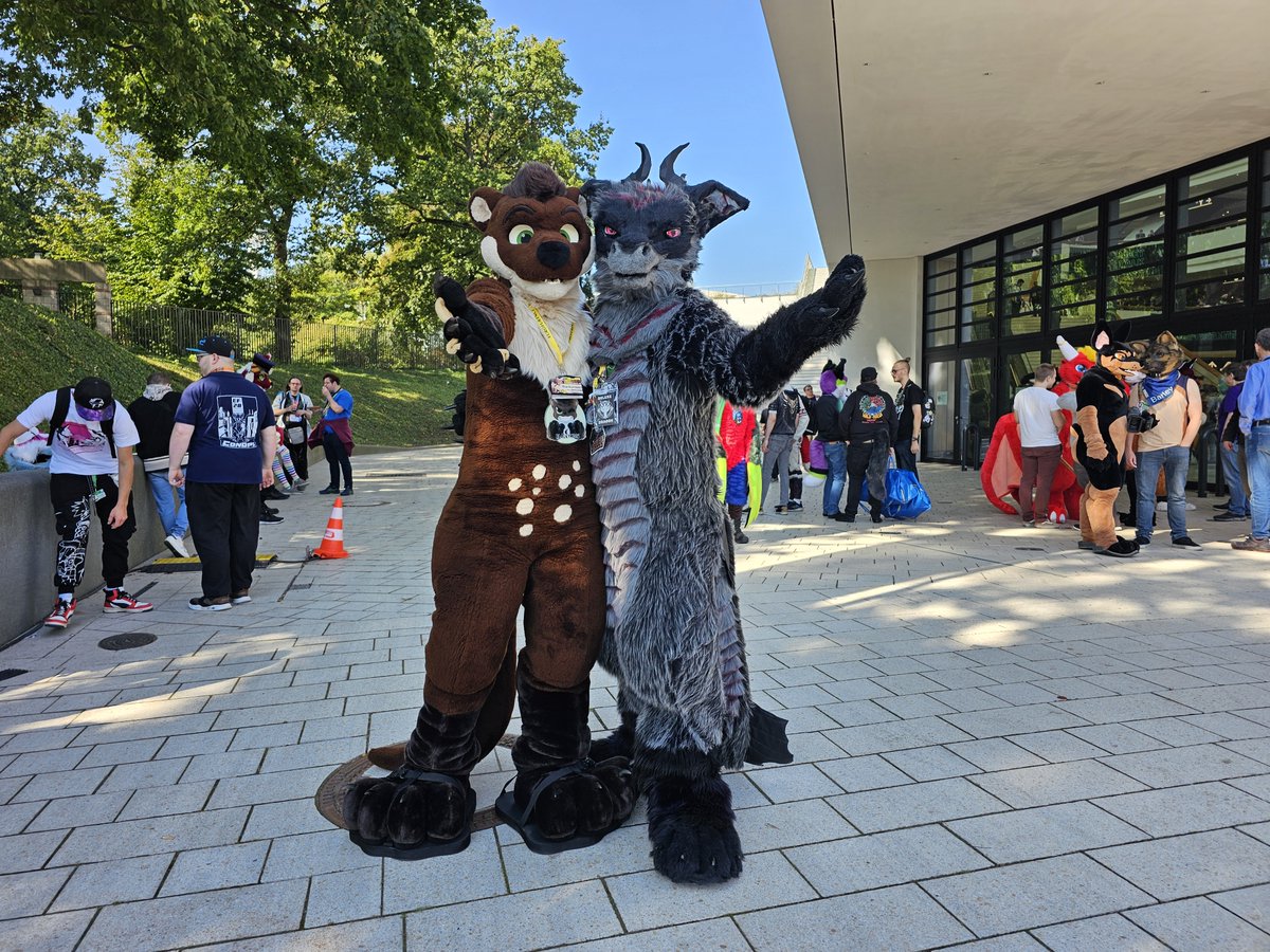 Blackymoon π NFC2025 (@blackymoonotter) on Twitter photo Churr~~ met the handsome & very huggable fluffdragon <a href="/Zeruel_Dragon/">Zeruel</a> back at EF28 & finally got some photos with him! He's such a sweetheart-derg'n, looking forward to meet & hug you again next time! π¦¦πΎπ€π€β€οΈ
βοΈ <a href="/Roofur/">Roofur Suits</a> <a href="/KegawaCreation/">Kegawa Creation</a>
πΈ <a href="/ArokhTroja/">Arokh</a>
π #FursuitFriday #Furry Churr~~ met the handsome & very huggable fluffdragon <a href="/Zeruel_Dragon/">Zeruel</a> back at EF28 & finally got some photos with him! He's such a sweetheart-derg'n, looking forward to meet & hug you again next time! π¦¦πΎπ€π€β€οΈ
βοΈ <a href="/Roofur/">Roofur Suits</a> <a href="/KegawaCreation/">Kegawa Creation</a>
πΈ <a href="/ArokhTroja/">Arokh</a>
π #FursuitFriday #Furry