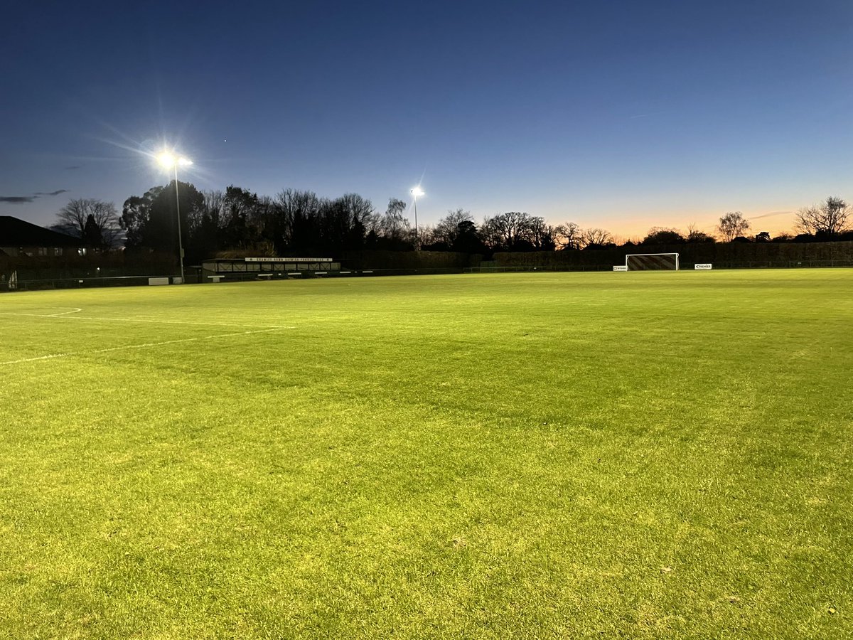 Crawley Down Gatwick tweet media