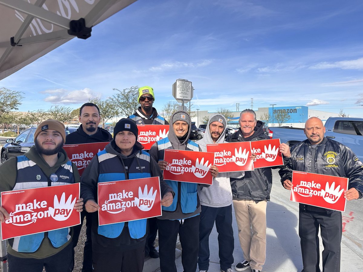 DGDSEN's tweet image. 30&apos;dan fazla ülkede Amazon işçileri Kara Cuma grevinde!

Kara Cuma gibi kampanyalarda düşük ücretlerle yoğun çalıştırılan Amazon işçileri köle yerine konulmak isteniyor. Grevleri sahipleniyor, Türkiye&apos;deki işçileri örgütlenmeye çağıyoruz!

#MakeAmazonPay