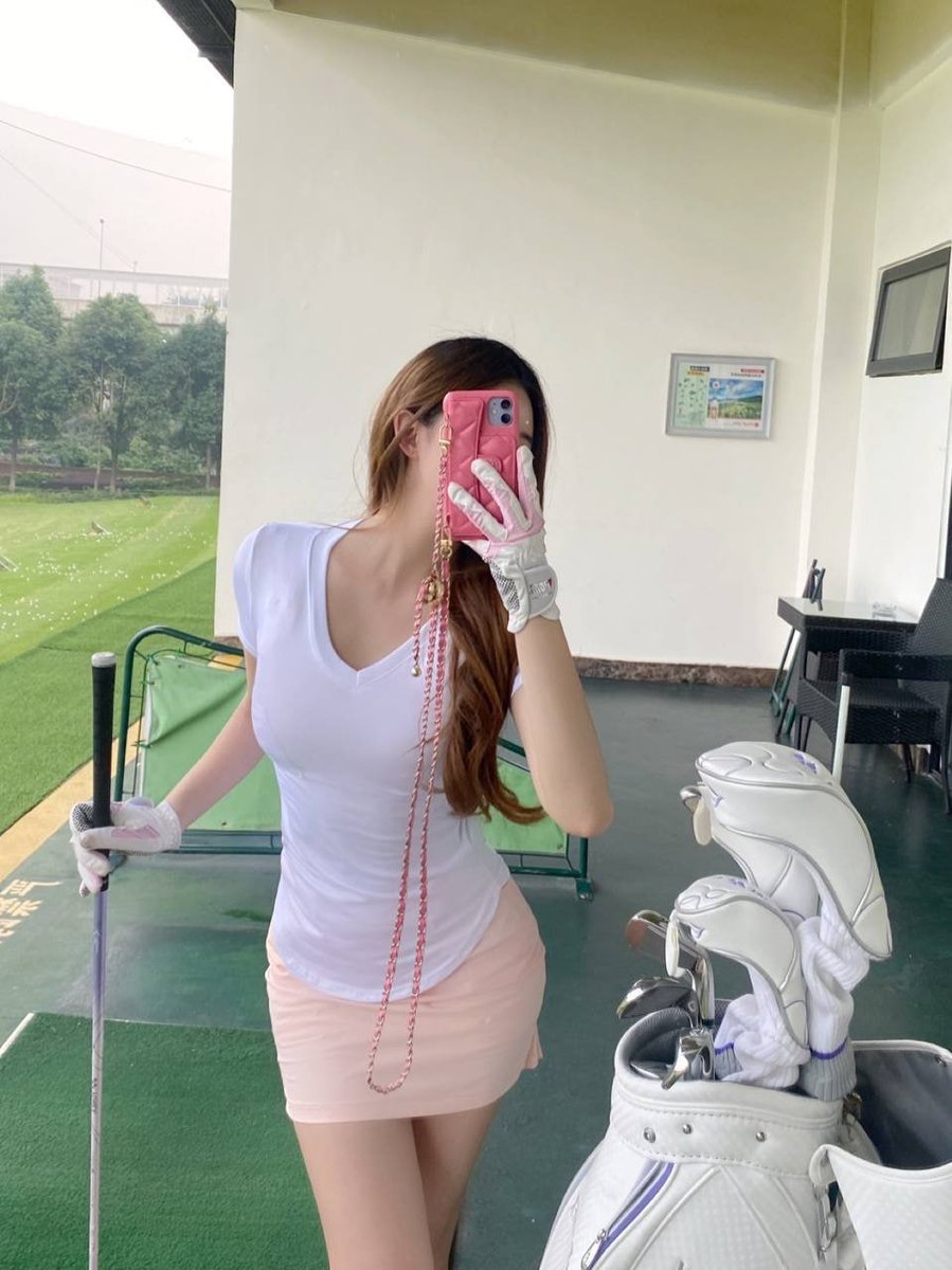 Golf ⛳ 🏑😍🥰
.
#HappyHolidays #Golf #NewYork #love #twitter #Enjoy
