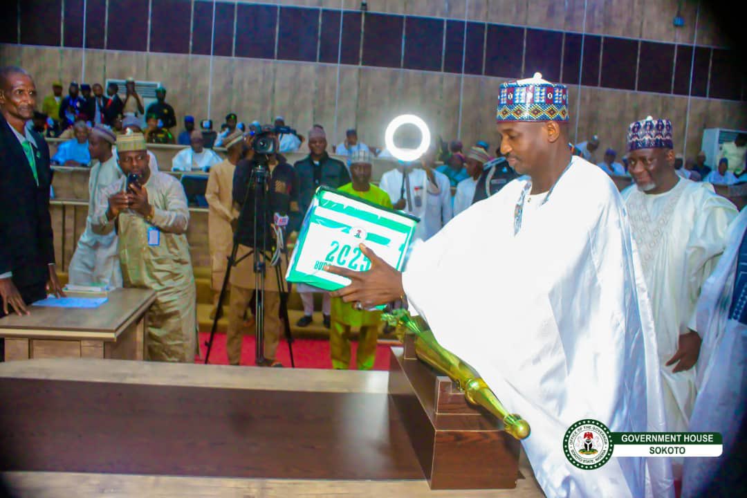 Ahmedaliyuskt's tweet photo. I was delighted to present the 2025 fiscal year budget, titled “Transformational and Infrastructural Budget,” before the Sokoto State House of Assembly.

The budget sums up to Five hundred and twenty-six billion, eight hundred and eighty-two million, one hundred and forty-two thousand, four hundred eighty-four Naira and thirty nine Kobo (N526,882,142,484.39) and aims to promote continued growth, transformation, and prosperity in the state.

This budget will address key issues outlined in the nine priority areas of our administration: Security, Religious Affairs, Education, Healthcare, Agriculture, Water Supply, Empowerment, Economy, and Local Government Autonomy.

Additionally, we have approved a minimum wage of N70,000 for the vibrant workforce of our state.

Together, we will continue to deliver the dividends of democracy and good governance to the people of Sokoto State. -AAS