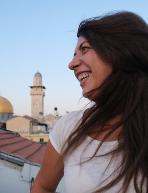 Immense tristesse après le décès brutal de Marine Vlahovic, Prix Scam du podcast documentaire pour "Carnets de correspondante" 2021.

Talentueuse et engagée, elle se tenait à nos côtés pour accompagner les auteurices de podcast. 

Nous perdons aujourd’hui une très belle autrice.