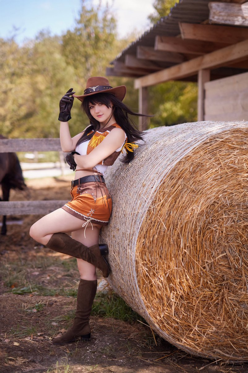 KaddiCosplay's tweet photo. I wanna be a cooowboyyy baby

Cowgirl Tifa Photoshoot result finally here yeehaw howdy y'all https://t.co/1Yjt9e3TpQ