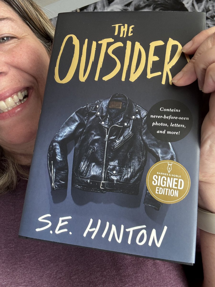 Day. Made! Thank you, <a href="/se4realhinton/">S. E. Hinton</a> for doing this with Barnes &amp; Noble! 💙🙌