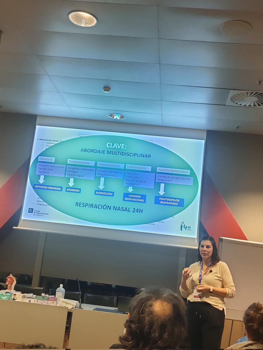 ¡Menudo 🍈 🔪! 

Show de <a href="/MireiaPardas/">Mireia Pardàs</a> 🤯🤯🤯 

Taller espectacular sobre la vía aérea superior en pediatría ambulatoria.

Gràcies, gràcies i mil gràcies.

#ftp24