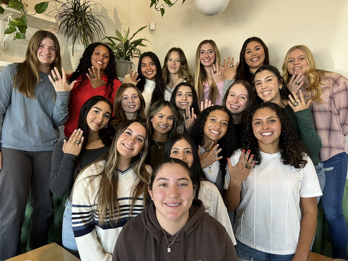 SC Softball tweet media