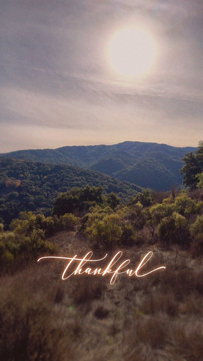 magicmarkXXX's tweet image. Would you rather go a week without internet or a week without texting anyone?

#uncharteredescapechallenge #HappyThanksgiving