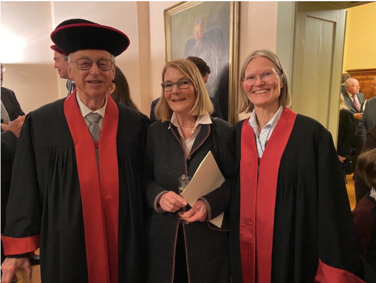 MPIL Heidelberg (@mpilheidelberg) on Twitter photo Unsere allseits hochgeschätzte Senior Research Affiliate Dr. Karin Oellers-Frahm feiert heute ihr 50-jähriges Doktorjubiläum. Sie wurde 1974 mit der Arbeit „Die einstweilige Anordnung in der internationalen Gerichtsbarkeit“ <a href="/UniHeidelberg/">Uni Heidelberg</a> promoviert. Congratulations! Unsere allseits hochgeschätzte Senior Research Affiliate Dr. Karin Oellers-Frahm feiert heute ihr 50-jähriges Doktorjubiläum. Sie wurde 1974 mit der Arbeit „Die einstweilige Anordnung in der internationalen Gerichtsbarkeit“ <a href="/UniHeidelberg/">Uni Heidelberg</a> promoviert. Congratulations!