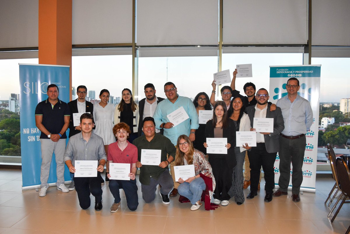 Concluimos la Academia Liberal 2024 en Bolivia. Jóvenes líderes de América Latina se reunieron en Santa Cruz para dialogar sobre los retos de la democracia y la libertad. Gracias a los expositores y a @Silc_sweden por apoyar esta red que impulsa valores democráticos y liberales.
