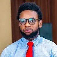 jacksonpbn's tweet photo. FISAYO SOYOMBO IS NOT THE OIL THIEF, RELEASE HIM NOW!
Fisayo Soyombo, a thoroughbred investigative journalist is not the oil thief. The @HQNigerianArmy tagging him an oil thief and detaining him, is another low for the Army that has collaborated with oil crooks and failed the nation. 
Soyombo is doing his job exposing crooks in the country. He has been more effective in his job than the Military that has for years now collaborated with oil thieves to milk our commonwealth. 
The Army would continue to dent her image with the illegal arrest and detention of a journalist. How they tagged me a “fake news peddler” when I broke the news of the death of General Lagbaja is still fresh in the minds of Nigerians. The Army must retrieve their battered image and release Soyombo now!