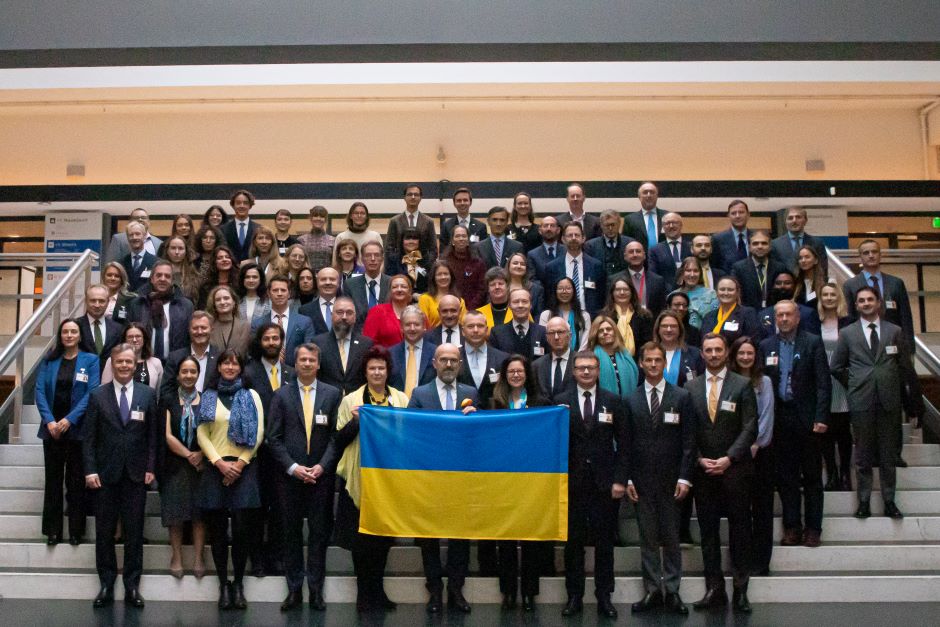 AlEmbNederland's tweet photo. The 1 week long #CSP29 has concluded. 🇦🇱 joined forces with likeminded State Parties to elect 🇨🇿 🇲🇰 as members of EC for 2025-2027. The results show that Russia, a SP using toxic chemicals as warfare agents, doesn't belong in the decision-making bodies of @OPCW #StandWithUkraine https://t.co/zZyHdYihzK