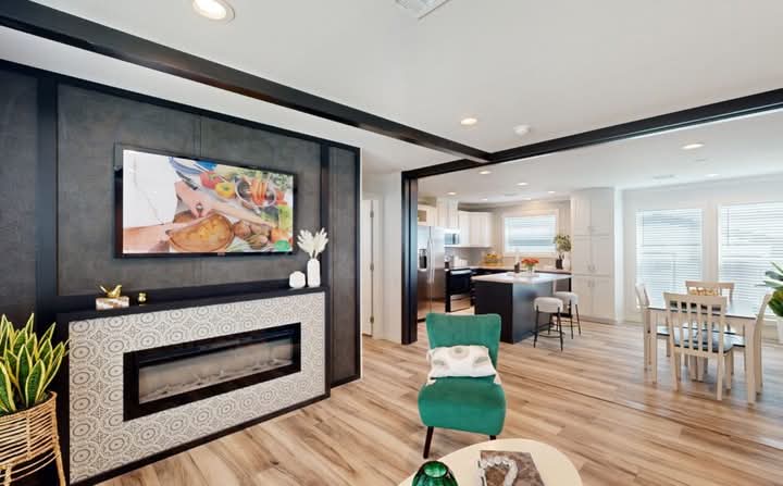 AnthonySim34722's tweet image. Check out the Emerald!! Oak Creek Wholesale Division Burleson Texas just priced this AT $119,900!!!! Fully Tape and Textured, Real Wood Cabinets, Tiled floor, Tiled Shower!!!!!
RBI#32744
200 S Burleson Blvd
Burleson, TX 76028