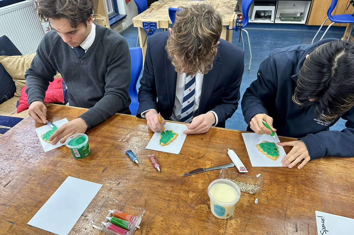 MerchiSTEM tweet media