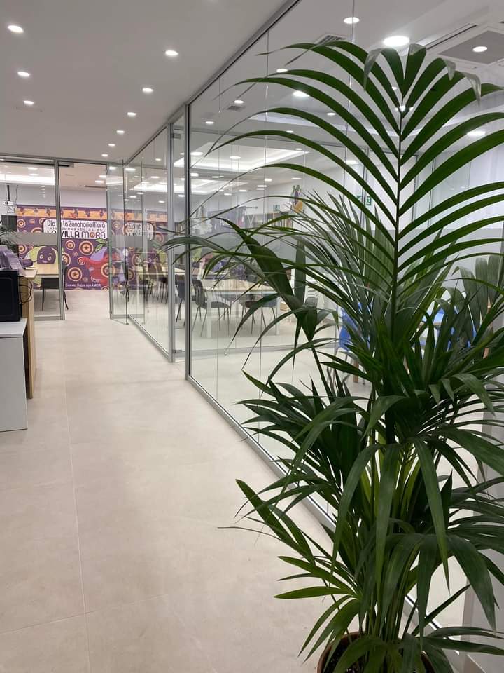 AyuntamientoCB's tweet photo. Hoy ha tenido lugar la inauguración  de nuestra nueva Biblioteca Municipal. 
Estrenamos un nuevo espacio que va a ser el corazón cultural, literario y tecnológico de nuestro pueblo, pero también, un espacio cargado de historia, tal y como afirma nuestro alcalde, Manuel Lara. https://t.co/C0EIyG7Aik