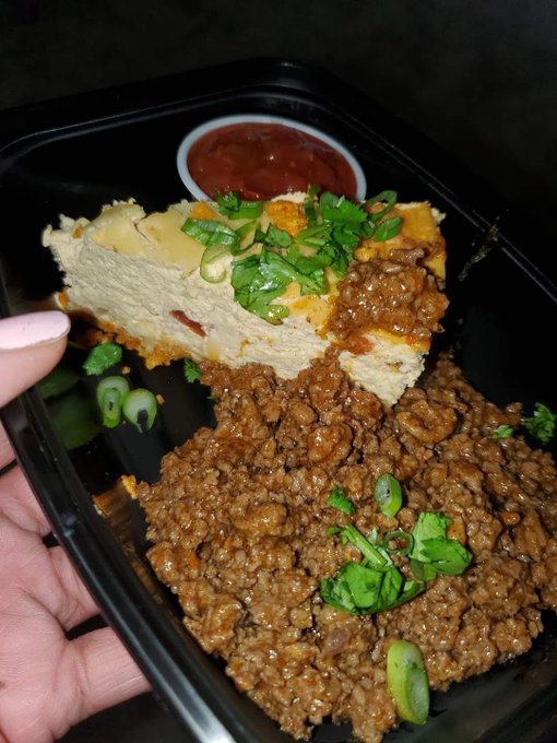 yall want some taco cheesecake? https://t.co/M6B0YW0g5x