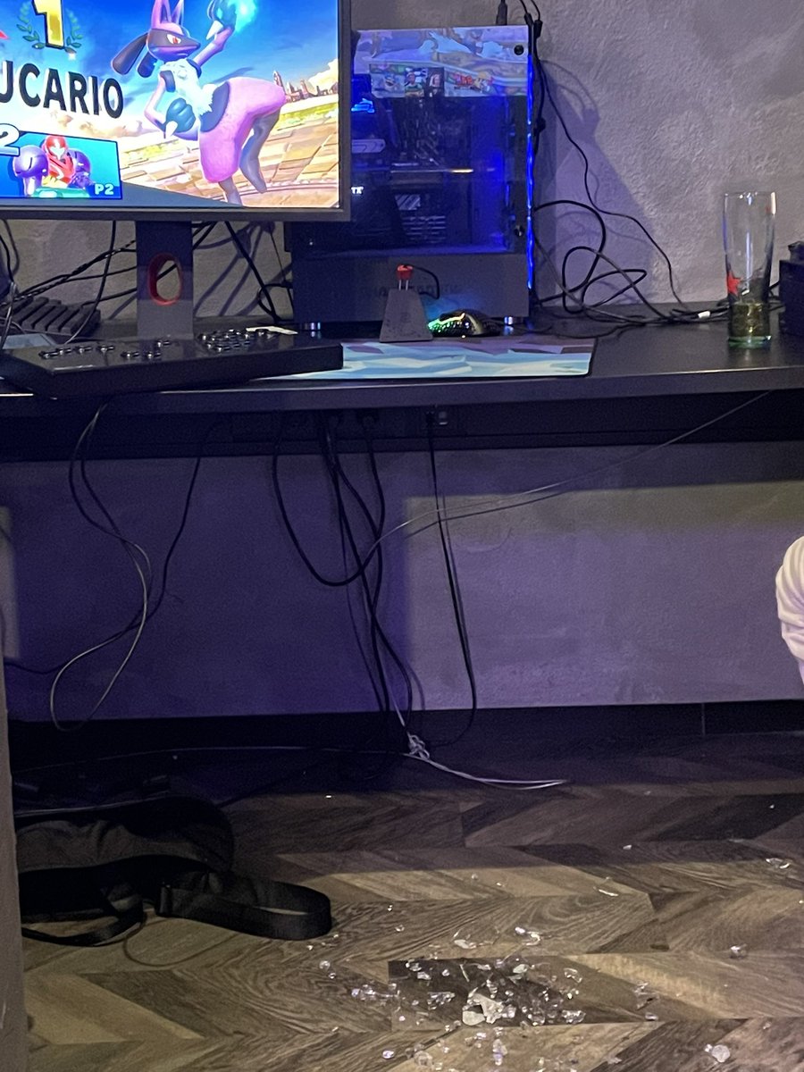 <a href="/al0tofnerve/">nerve</a> lost to deffs lucario and smashed a glass, typical