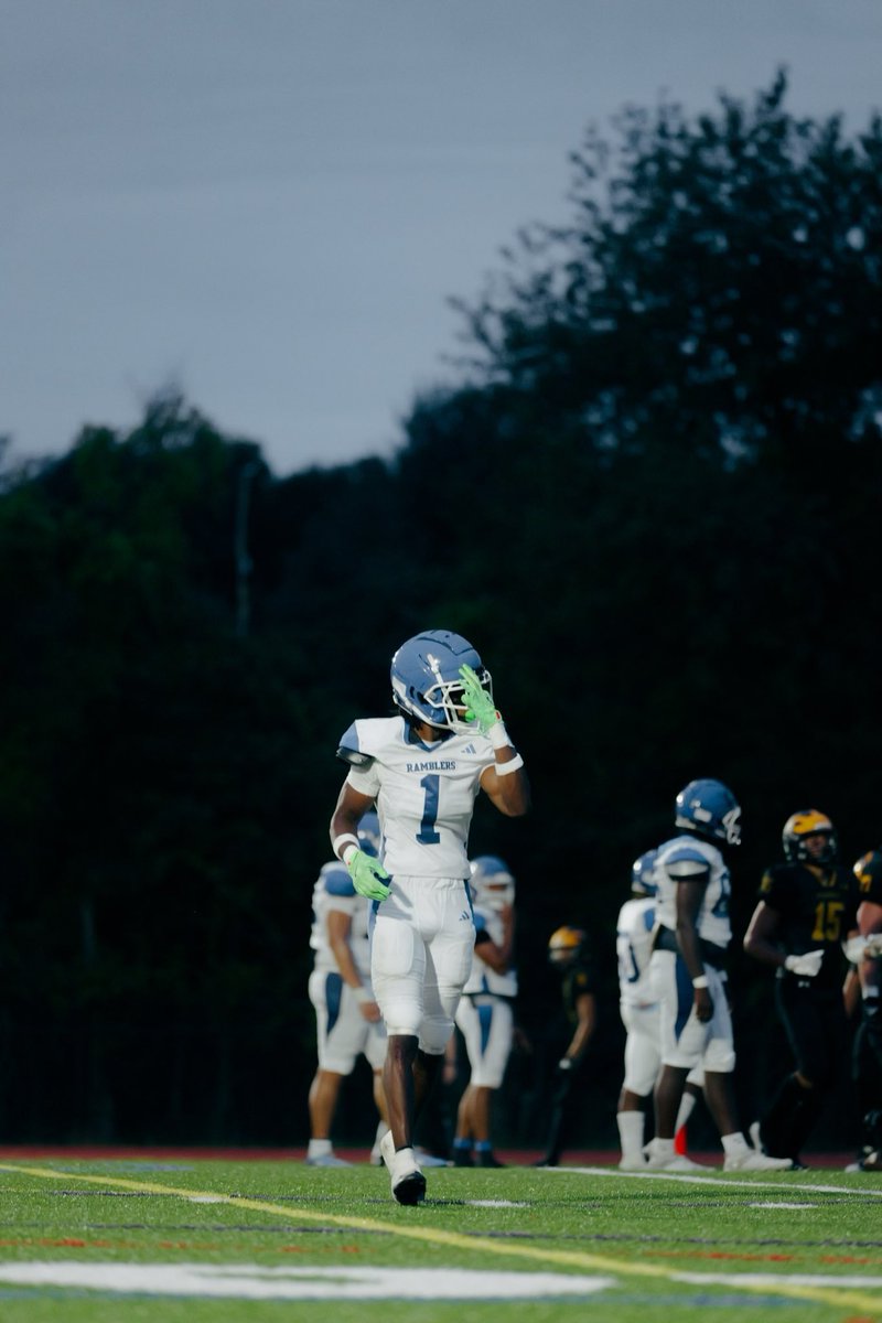 WrayYohance's tweet photo. https://t.co/IQWxTs7VIH
Senior Szn Tape
@CarteretHFC @RamblerFB https://t.co/YIfegaXXOH