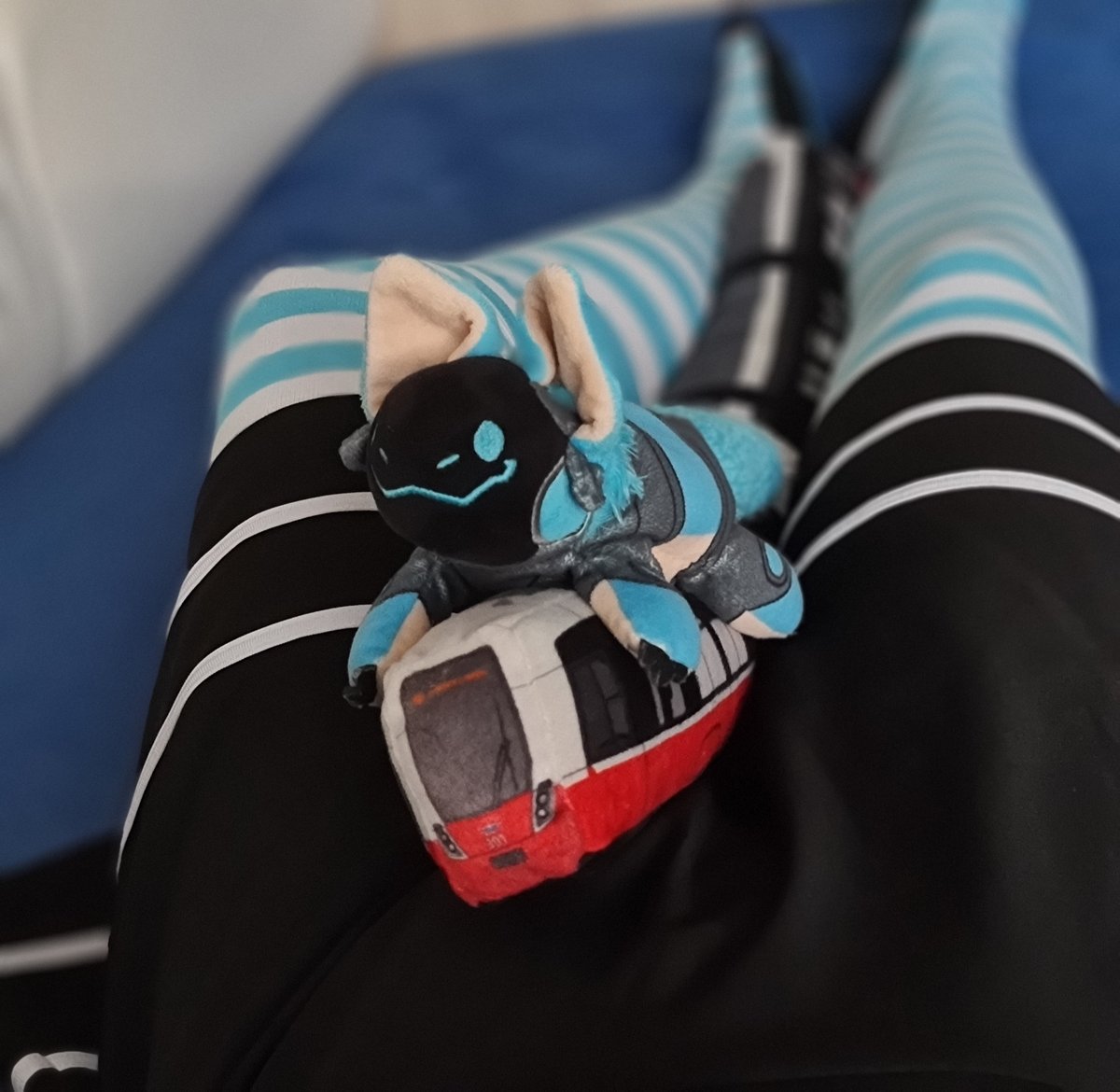 ProtoWithALoco's tweet image. Ding, ding! Coming through with my Flexity :3 
#FemboyFriday