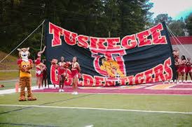 #AGTG After a great conversation with <a href="/insidezone/">Chris Patterson</a> I’m blessed to receive a offer from <a href="/SkegeeFootball/">Tuskegee Football</a> ‼️‼️‼️