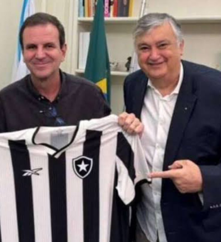 Cariocas, está decretado que dê hoje até o título do Brasileirão, passando pela Libertadores amanhã, somos todos <a href="/Botafogo/">Botafogo F.R.</a>!  Revogam-se as disposições em contrário!  Booooraaaa Fogão! ⭐🔥