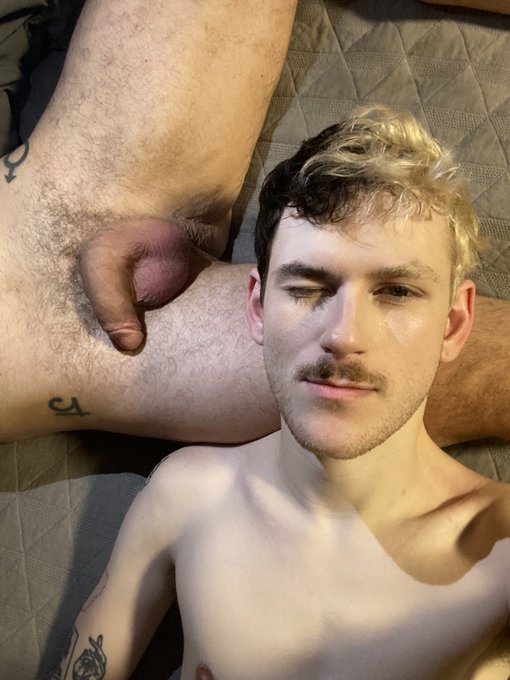 Watch druuuling 🤤's leaked NSFW photo on TwXstars