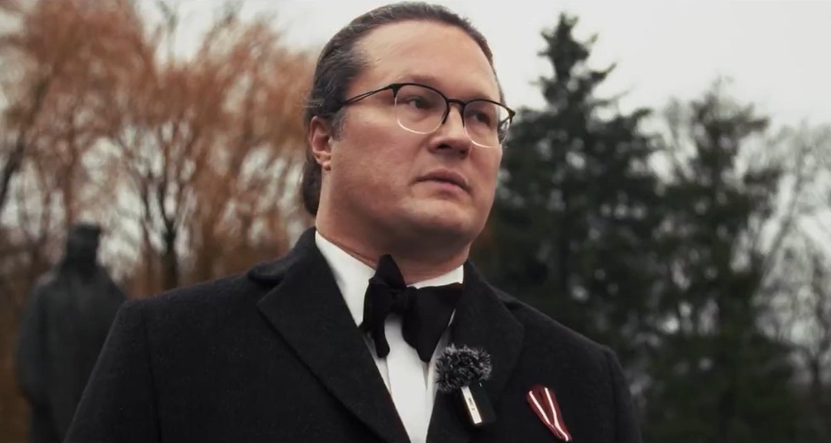 Publiskās atmiņas centra padomes loceklis Didzis Šēnbergs uzsver, ka attiecībā uz komunistiskā totalitarā režīma un Krievijas imperiālisma ielu un pieminekļu novākšanu ir jāsaka visa patiesība. Arī par to, kā Andrejs Upītis nodeva savu valsti, savu Latviju Staļinam un Krievijai.