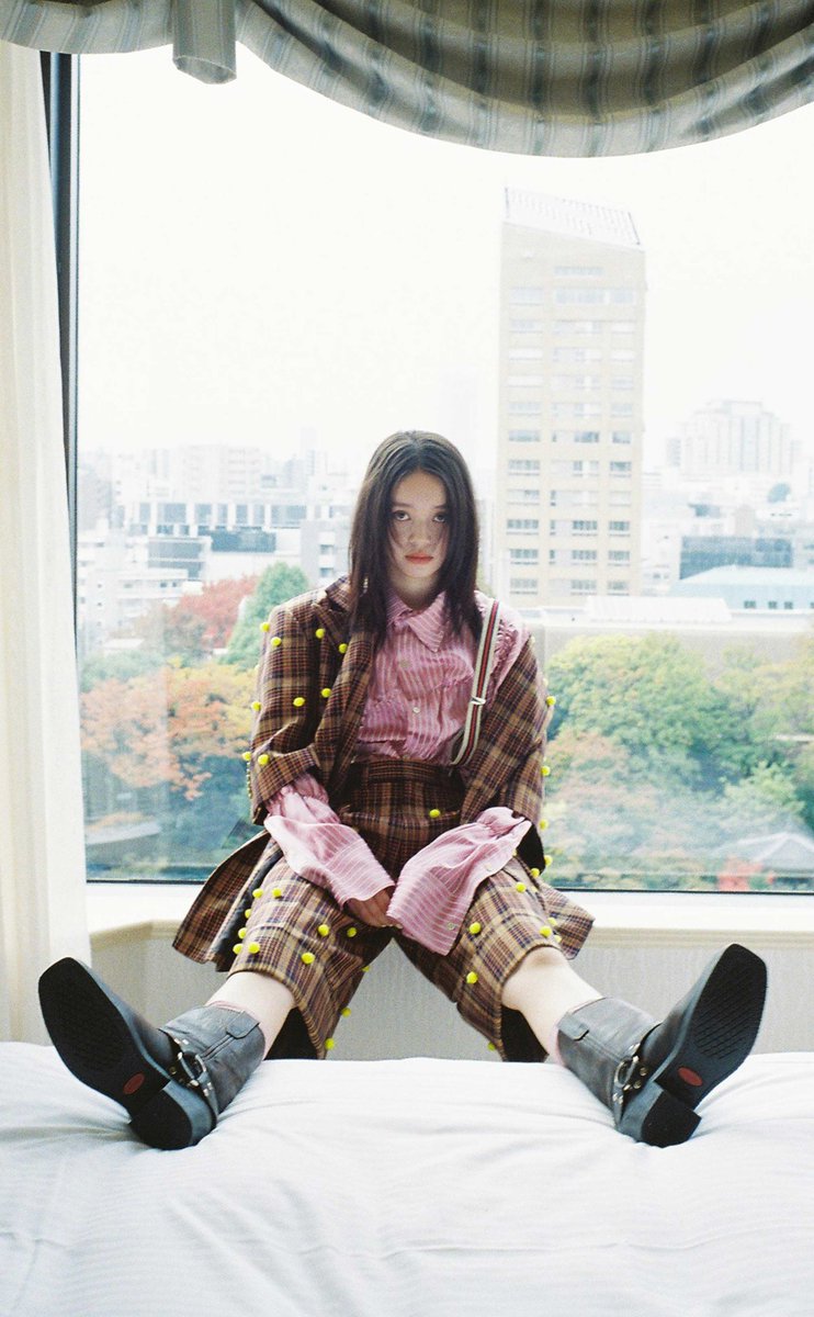 Feature Vol.02 - Akari Takaishi

『知らない自分に出会うために。髙石あかりが語る自分との距離感』
loogg.jp/feature/002.ht…

#髙石あかり
#akaritakaishi