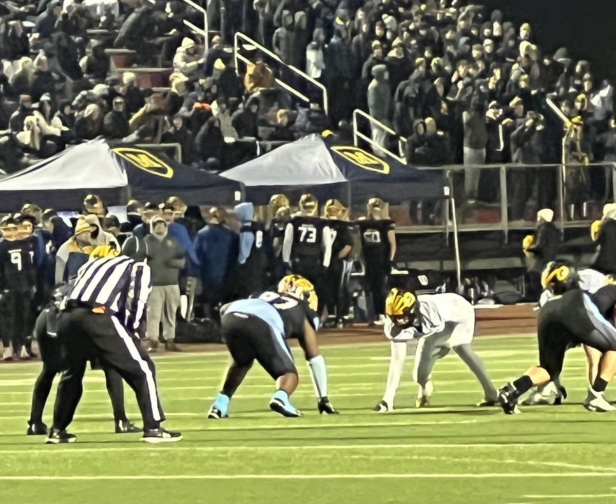 Friday night recruiting! It’s chilly, but good football!