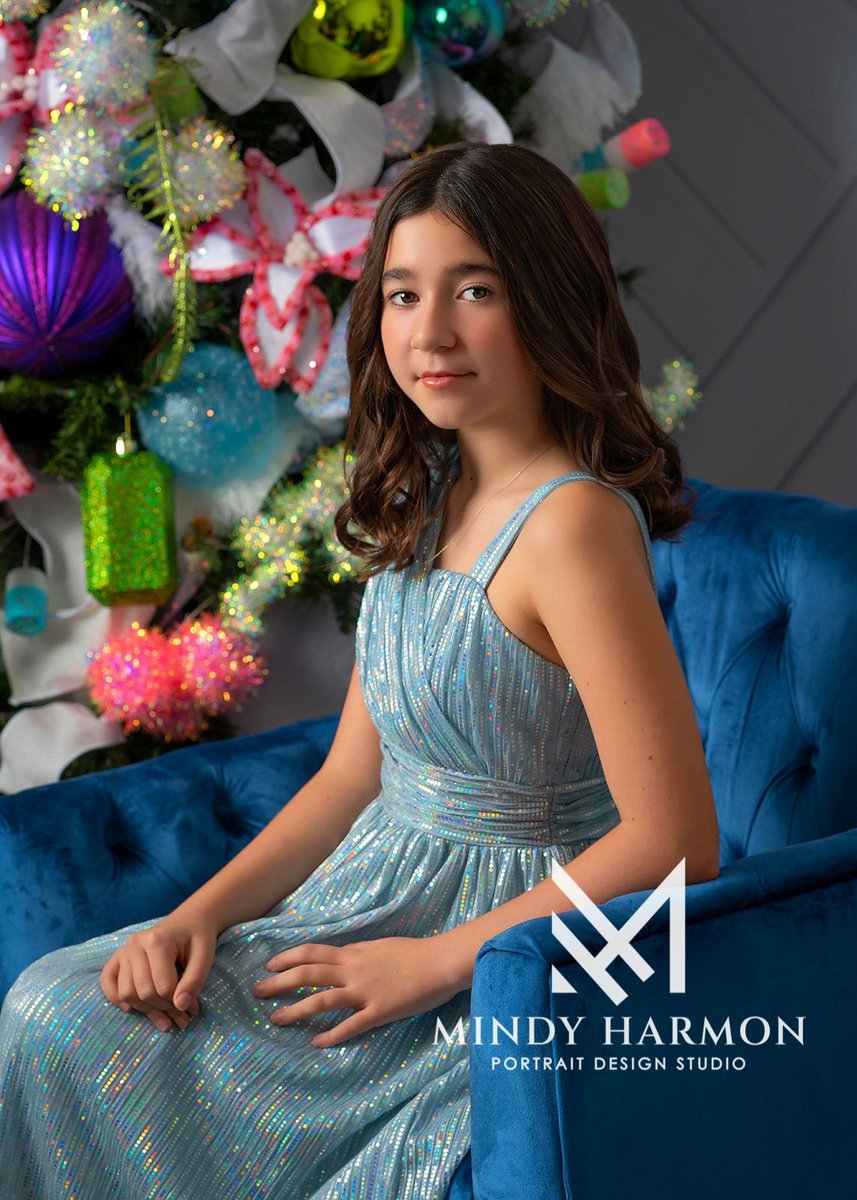Perfection!  Such an absolutely lovely portrait of Melba!  We love seeing her each year for her holiday pictures!

Book yours!  …armonphotography.acuityscheduling.com/schedule.php 

#mindyharmon #holidayportraits