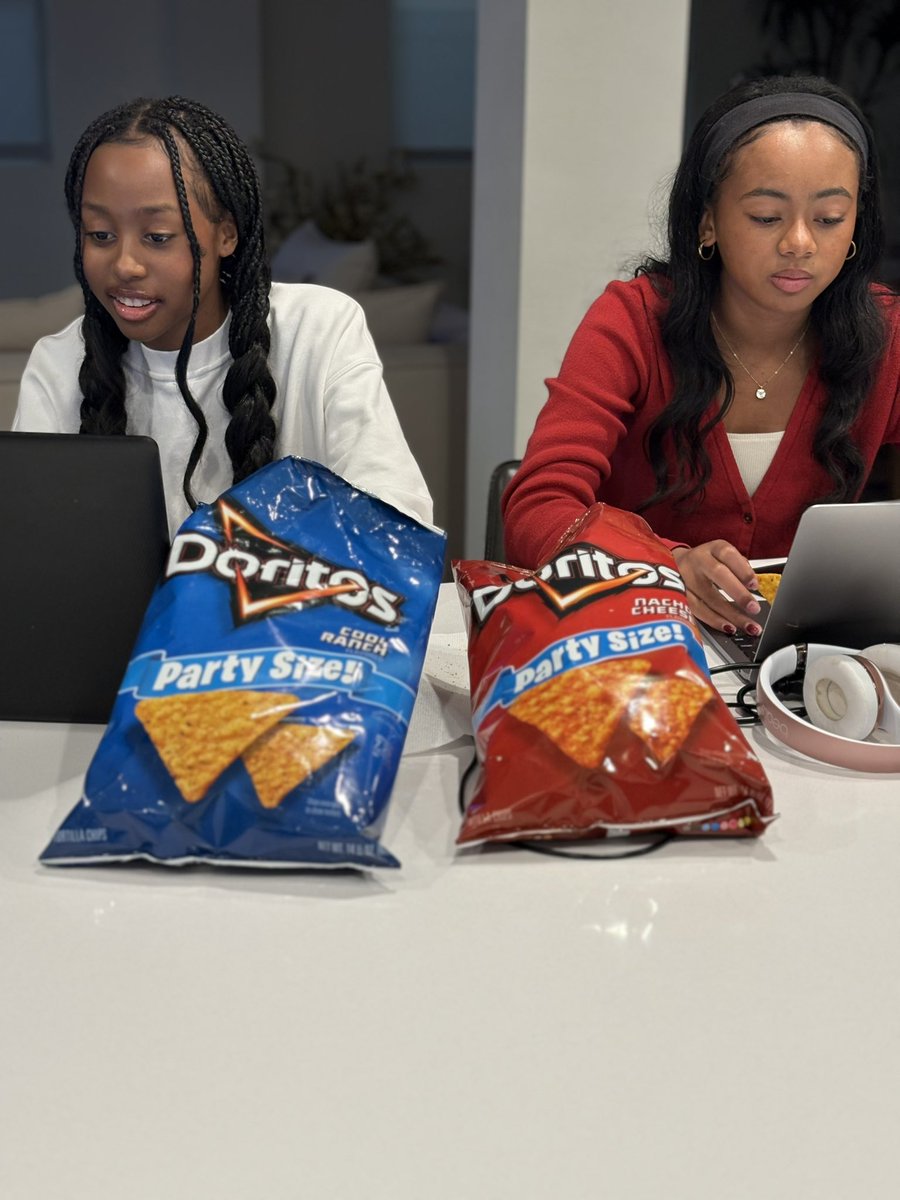 Ok #Doritos for the after Thanksgiving snack 😭