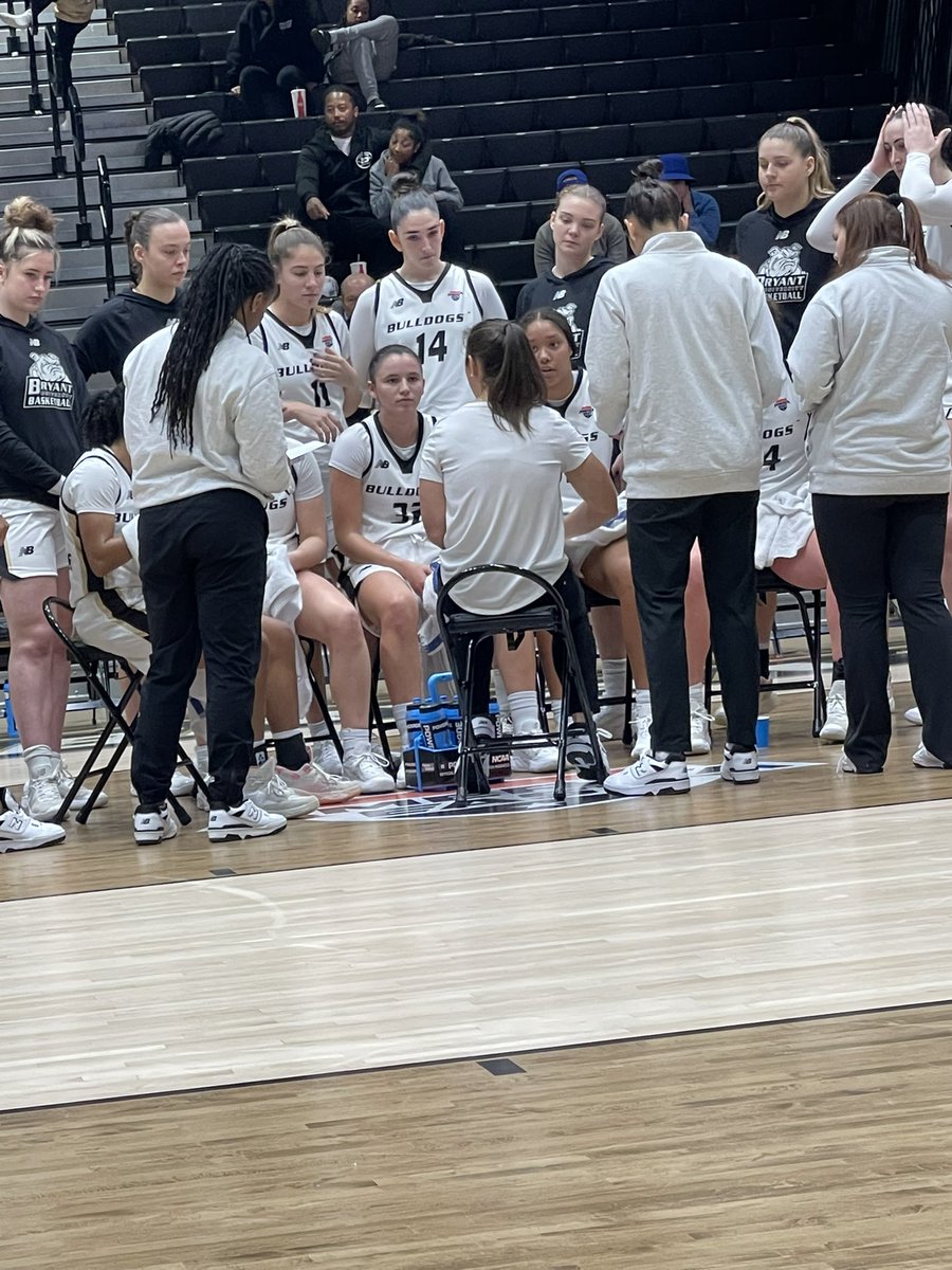 RodakKevin's tweet photo. Nice day trip with my mom to watch La Familia @CoachKokoski keep the winning streak going !!! @Bryantwbball rolling to a hot 7-1 start! LFGGGGGG #courtsidecrew https://t.co/pkIEfKTLj2