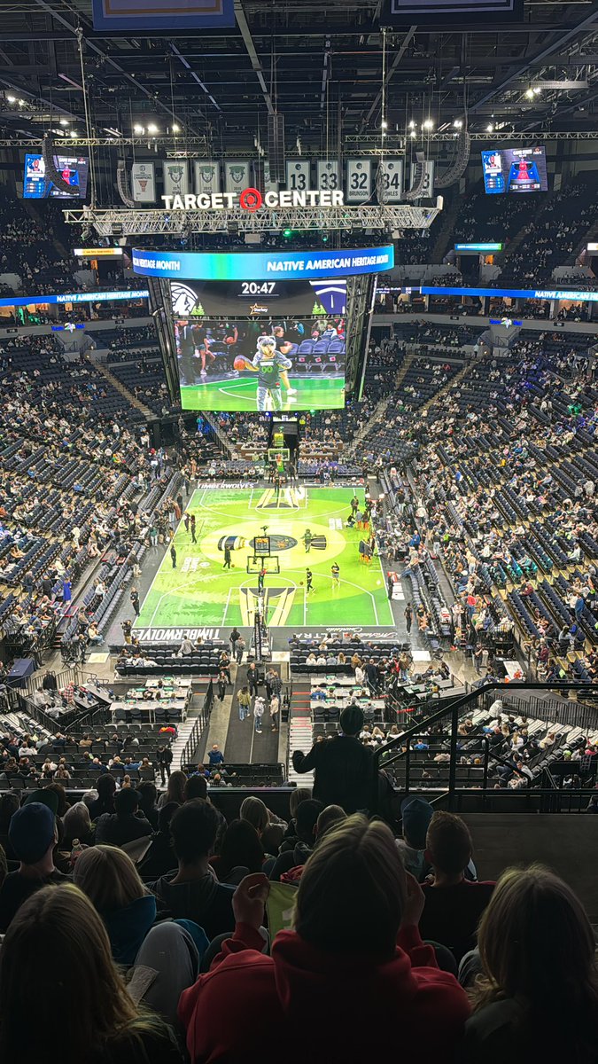 Jeff Lin (@jefflin) on Twitter photo Let’s gooooooo! #packpix #timberwolves Let’s gooooooo! #packpix #timberwolves