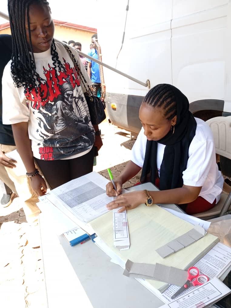 ActionGender's tweet photo. 🤰🏿👶 The transmission of #HIV 4rm mother ➡️ child is risx due to stigma &amp; misinformation. It's vital 4️⃣🤰🏿 women to seek help &amp; get tested;  the talks our @HerVoiceFund advocates are havx w/ the masses as they encourage them to know their health status.
#HIVawareness #zeroAIDS https://t.co/tiuYAtpOsg