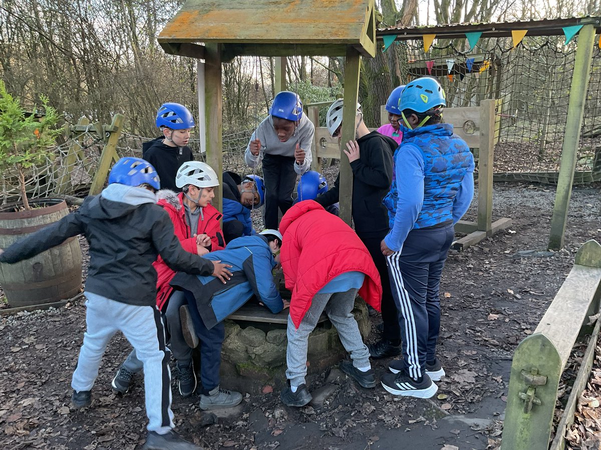 RushbrookY6's tweet photo. Spring group are having a great time at @RealRobinwood https://t.co/3XuQPCXvK1