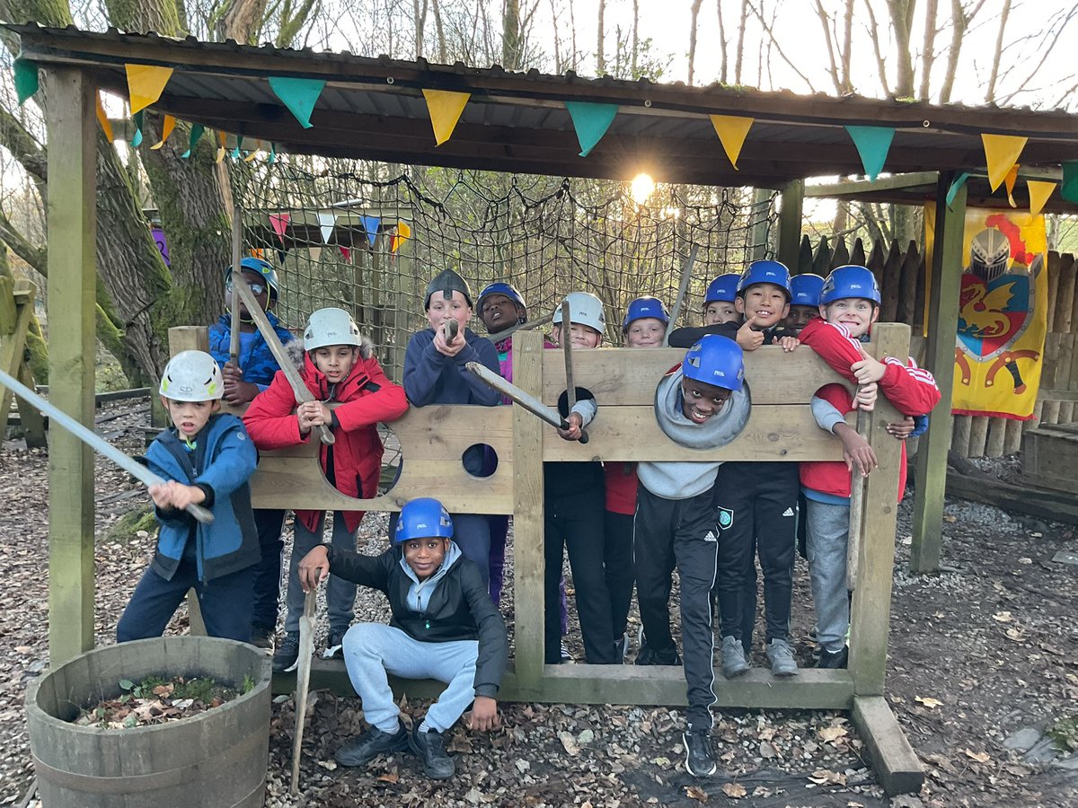 RushbrookY6's tweet photo. Spring group are having a great time at @RealRobinwood https://t.co/3XuQPCXvK1