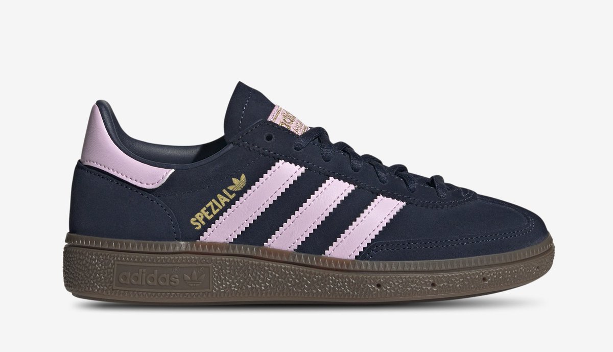SneakerVisionz's tweet photo. Ad: $81 w/code: PARFINAL
(GS) adidas Originals Handball Spezial 'Navy Pink Brown'  

Shop: https://t.co/xwQq8w0QXg https://t.co/P0UMcprMLS