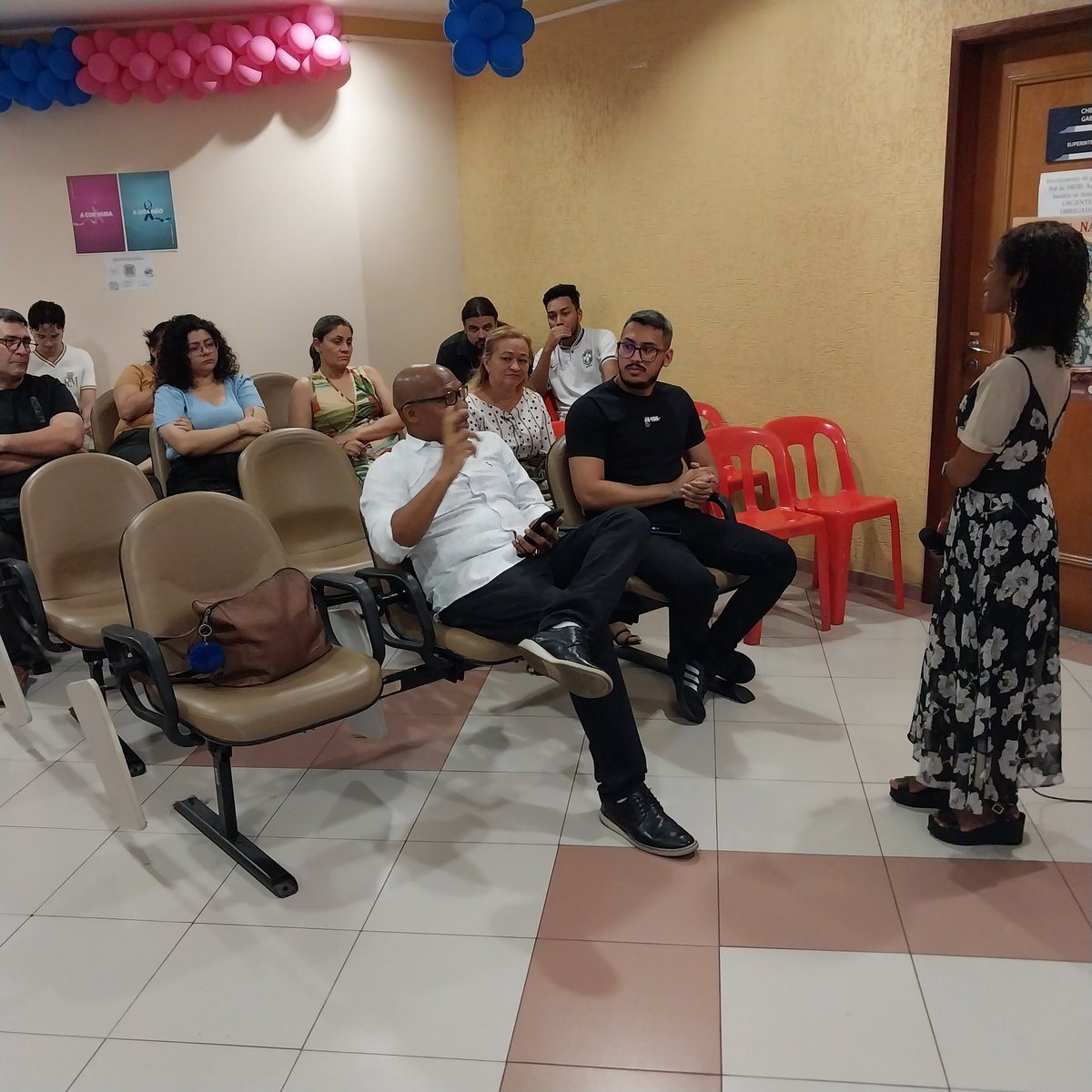 SeMOB_PMB's tweet photo. Nesta sexta-feira, 29, os servidores da Semob participaram de uma roda de conversa em alusão ao Dia da Consciência Negra e combate ao racismo. A palestrante Elza Santos debateu sobre o tema do racismo institucional e a importância do dia 20 de novembro. https://t.co/kyGmsgK6Nd