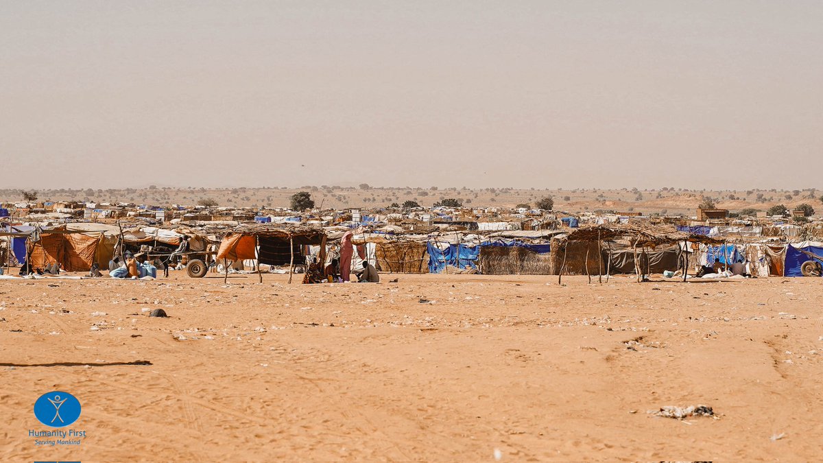 Im Flüchtlingslager in der Wüstenstadt Adré, #Tschad wurden einige Patienten direkt vor Ort von unserem Ärzteteam aus Deutschland betreut und medizinisch versorgt. Eine besondere Erleichterung für die sudanesischen Flüchtlinge in ihrer schweren Lage.