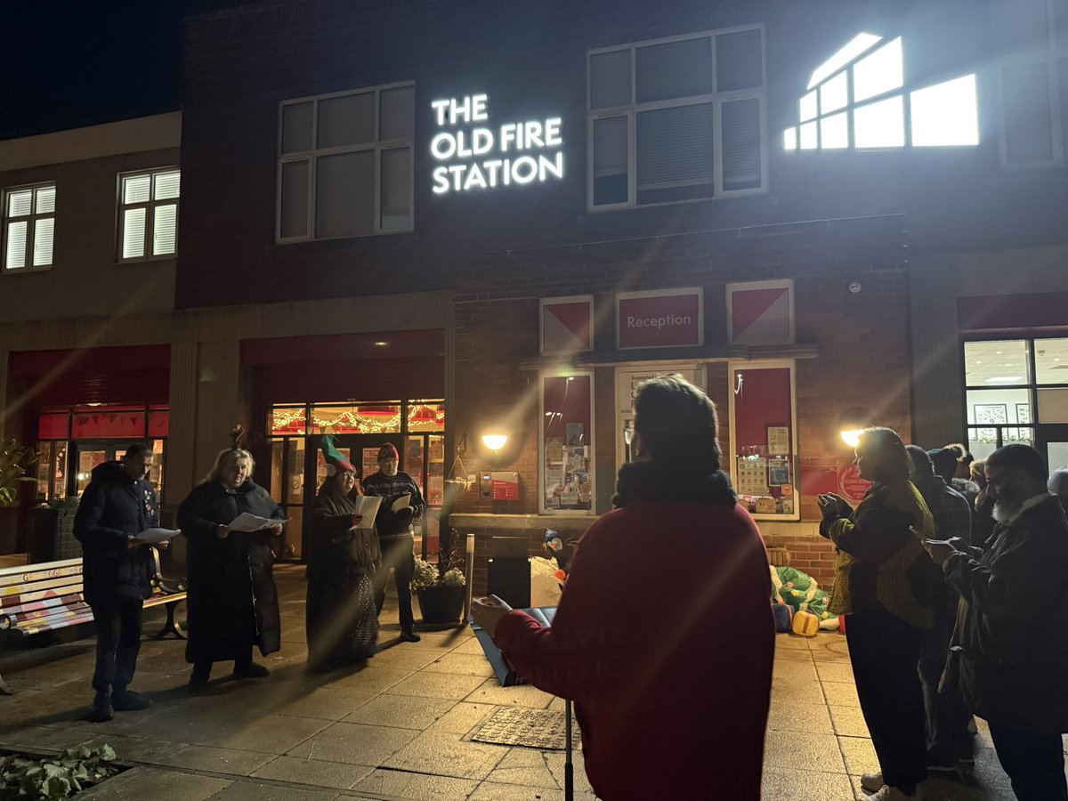 Salma Arif (@cllrsalmaarif) on Twitter photo Christmas light switch on at <a href="/OldFireStaLS9/">The Old Fire Station</a> was a fantastic event with locals enjoying the @space2leeds choir 🎶 💫🎄
Well done to the team for organising 👏🏻 Christmas light switch on at <a href="/OldFireStaLS9/">The Old Fire Station</a> was a fantastic event with locals enjoying the @space2leeds choir 🎶 💫🎄
Well done to the team for organising 👏🏻