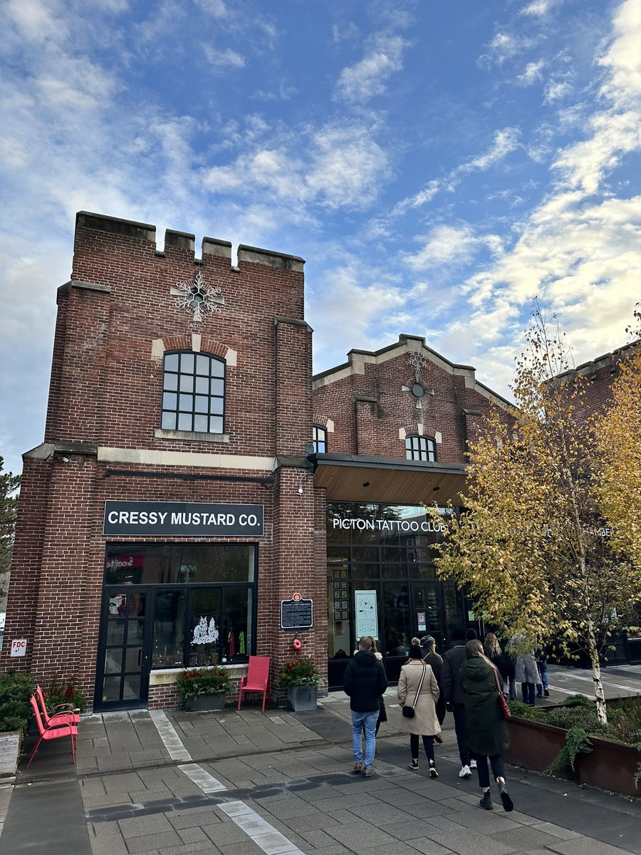 Neil Loewen tweet media