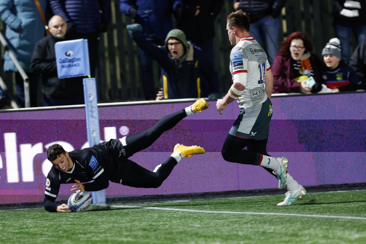 In full flight! ✈️

👏 <a href="/AdamRadwan97/">Adam Radwan</a> 

#TrueNorth #BigNightOot5 🎬