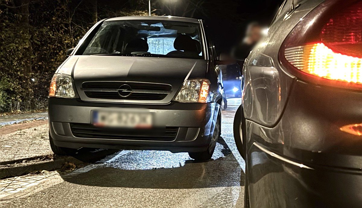Aanrijding tussen twee auto's op de Verlengde Raadhuislaan