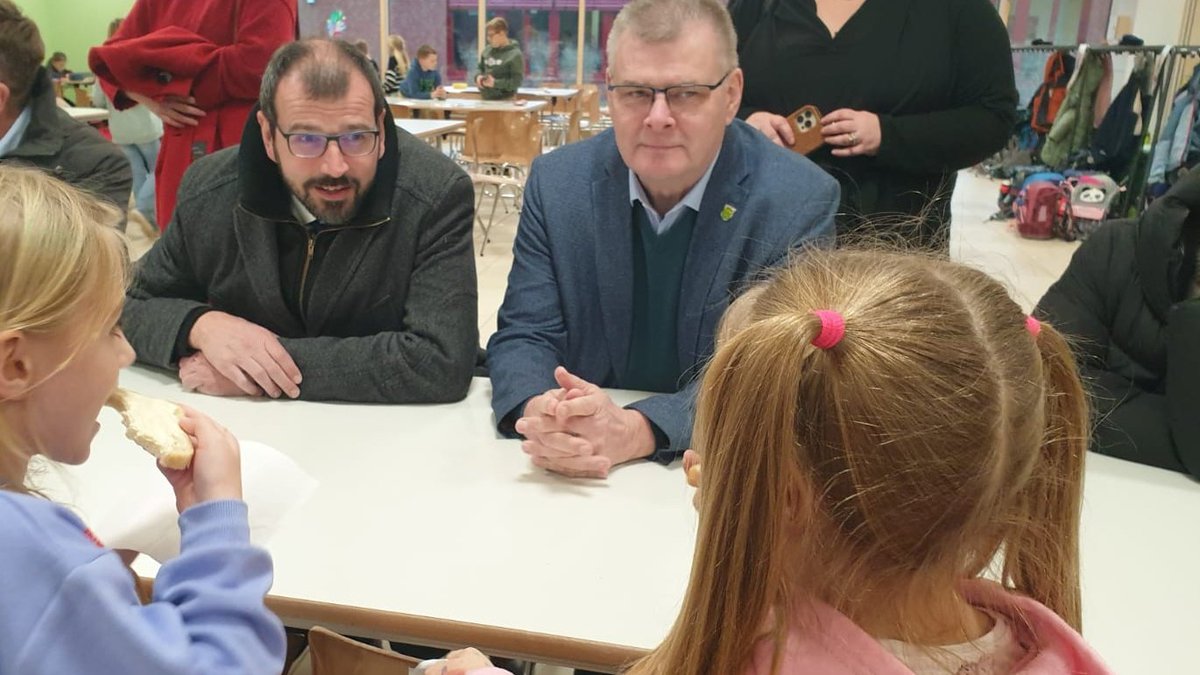 Die Gemeinde #Wustermark erhält eine Förderung in Höhe von 3.065.682,93 Euro zur Unterstützung beim Bau eines #Lernhauses mit integriertem #Hort für den Grundschulteil des Schulzentrums Heinz Sielmann.
mbjs.brandenburg.de/aktuelles/pres…