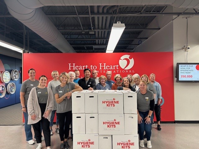 cbz's tweet photo. A huge thank you to our @cbz Overland Park volunteers! In collaboration with @Heart_to_Heart, they put together 675 hygiene kits to help those in need, especially in hurricane-affected areas. Amazing effort making a real impact! ❤️ #CBIZCares https://t.co/r1tfPGHj7W