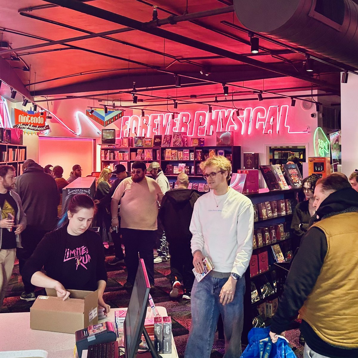 LimitedRunStore's tweet photo. We were slammed all morning; but we’re still going until 8pm! 

Come get #B2G1 on PS4 LRG Titles and 20% LRG Switch Titles TODAY ONLY

#limitedrunretail #limitedrungames #videogames #retrogaming #blackfriday #thanksgiving #shopping #deals #shoplocalbusiness https://t.co/nmfI1sSCG7