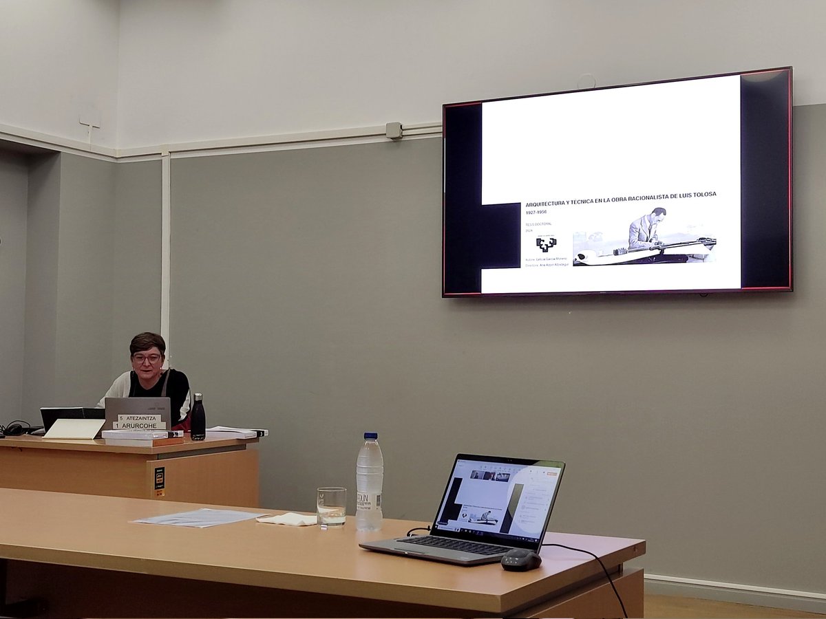 jonathanchanca's tweet photo. ZORIONAK Dra. Arq. @__letucia 🧑🏼‍🎓
Yo también cierro hoy un ciclo sobre la arquitectura de LUIS TOLOSA:
🗓️ 25/03/14 Charla de Ana Azpiri en Amaia KZ de Irún.
🗓️ 17/11/16 Excursión organizada por @coavngipuzkoa a @PasaiaPort y Andoain.
🗓️ 29/11/24 Lectura de tesis de Leticia García. https://t.co/Q5h1WavSvP