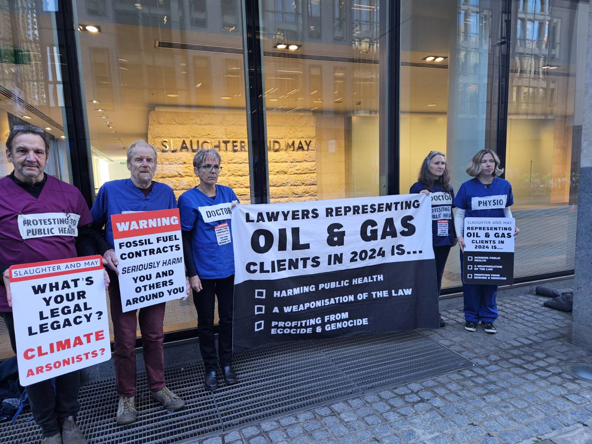 "Health is a non-negotiable argument for urgent action on the climate and ecological crises" Health workers join scientists and lawyers to call on key fossil-fuel enabling law firms to take moral responsibility for their actions: x.com/LawyersAreResp…