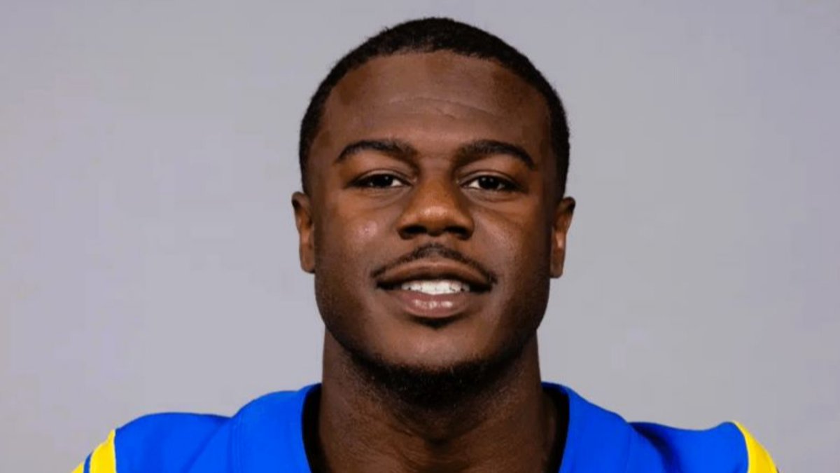 mnspokesman's tweet photo. From high school star to NFL wide receiver, Tyler Johnson's journey is a testament to resilience. After a standout career at Minnesota, he's now a key player for the Los Angeles Rams. His recent overtime touchdown highlights his impact. #GophersFootball #TylerJohnson #NFLRams https://t.co/BwfefslzVb